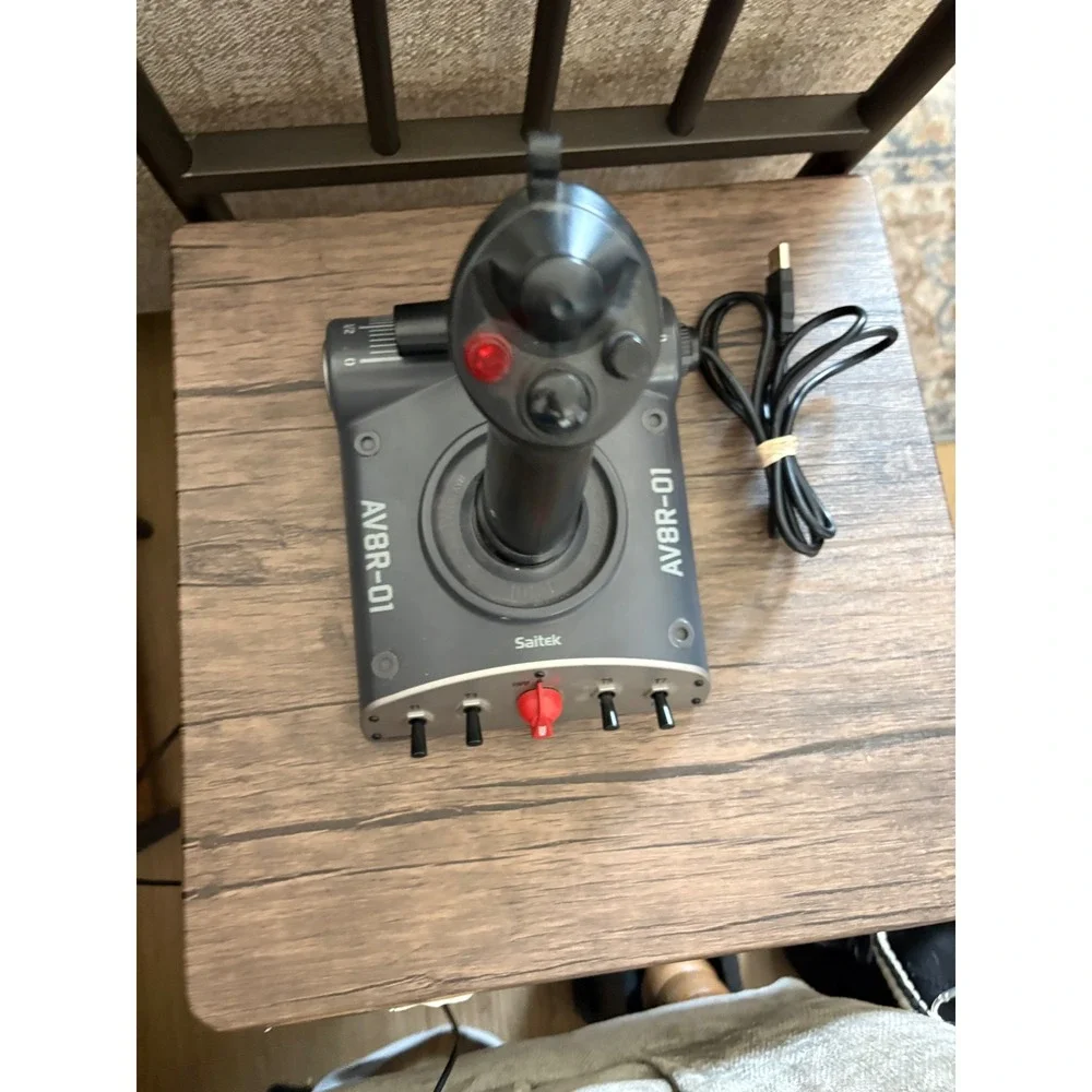 Saitek Aviator AV8R-01 Flight Stick Joystick PC Xbox 360 Grey Black PS33 USB